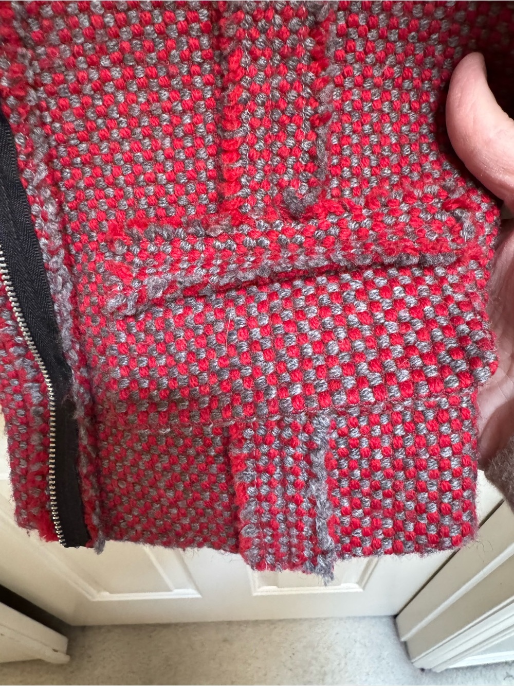 Hinge Designed In Seattle Tweed Red And Grey Cropped Jacket - Picture 4 of 7